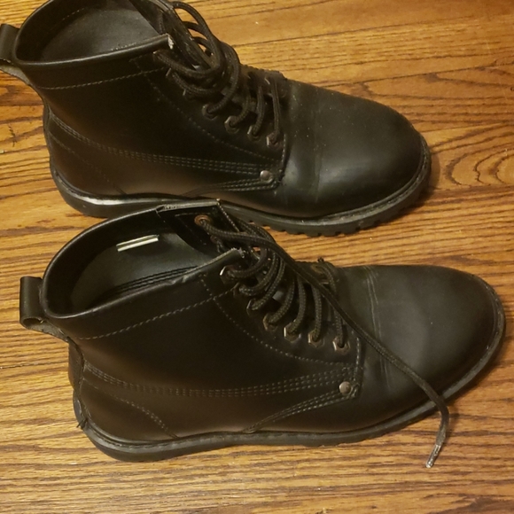 Real prison boots! - Picture 2 of 4